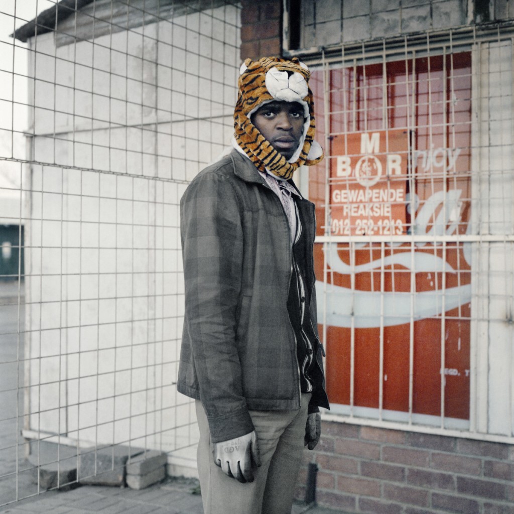 Thabiso Sekgala, Sans titre.-----Thabiso Sekgala, Untitled.